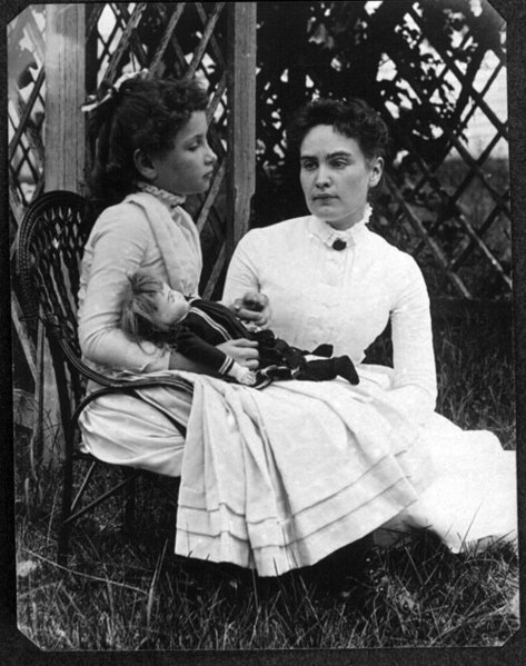 Anne Sullivan e Helen Keller 